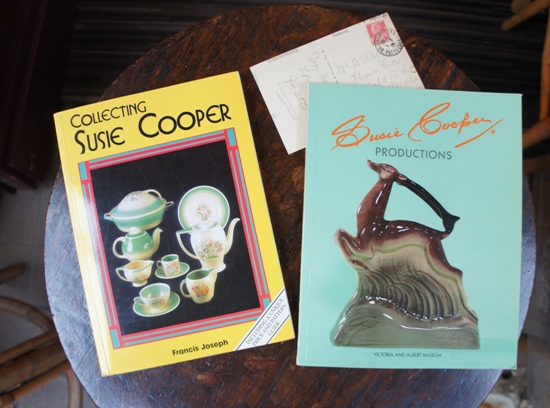 スージークーパー　セラミックス　コレクターズガイドブック 本の話 （スージークーパー） | Antiques TIN'S COLLECTION