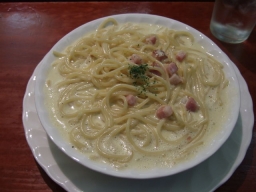 タベルナのカルボナーラ
