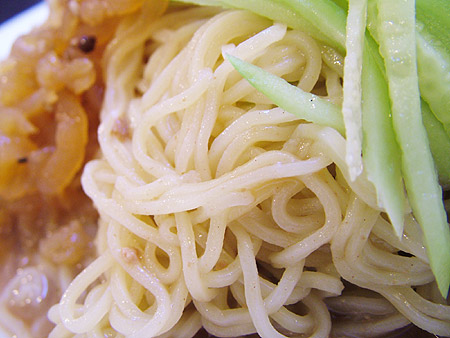 【江南飯店】クラゲ入り黒香酢冷麺