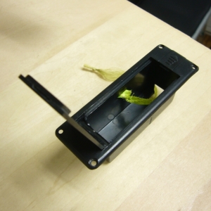 ZO-3電池BOXフタ開き
