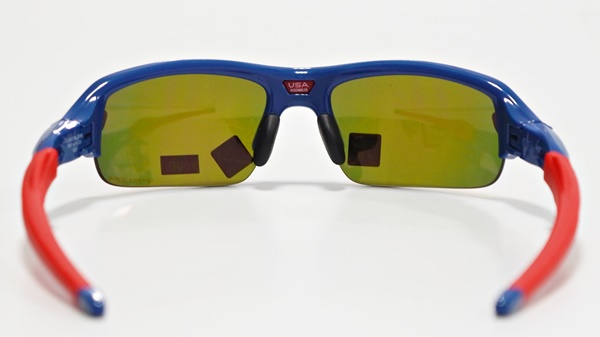 ☆子供用☆ ☆新品未使用☆ 訳あり格安‼️ Flak XS オークリー（OAKLEY）（キッズ）ユース サングラス Flak XS