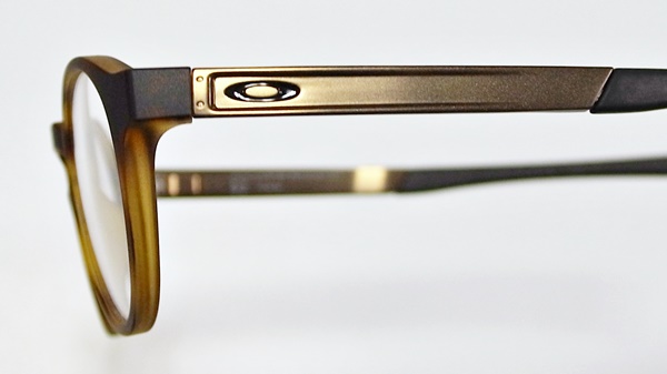 OAKLEY新作メガネ”SADDLE”(平野歩夢選手着用モデル OAKLEY新作メガネ”SADDLE”(平野歩夢選手着用モデル