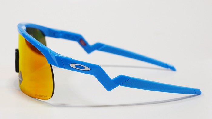 OAKLEY新作子供用サングラス”RESISTOR”（5年保証）】 | HAYASHI-MEGANE