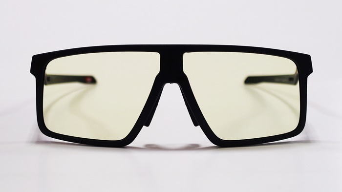 OAKLEY新作”HELUX”】 | HAYASHI-MEGANE BLOG(2)