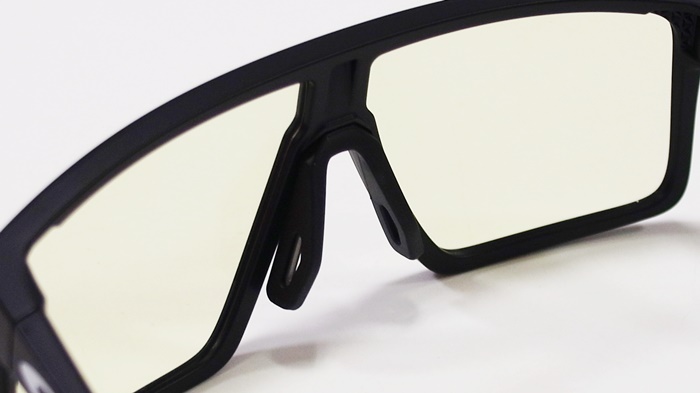 OAKLEY新作”HELUX”】 | HAYASHI-MEGANE BLOG(2)