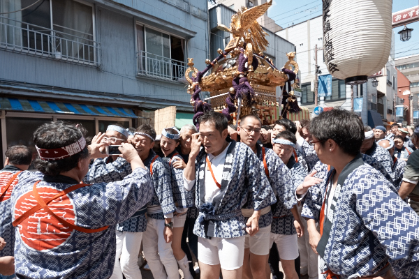鳥越祭り