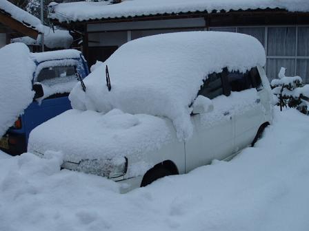埋まる愛車