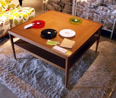 IKEAのストックホルムシリーズコーヒーテーブル