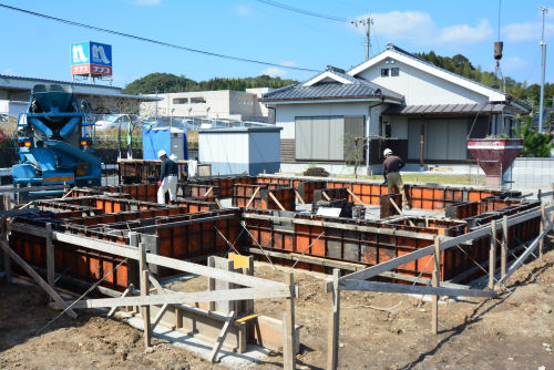中津野基礎型枠