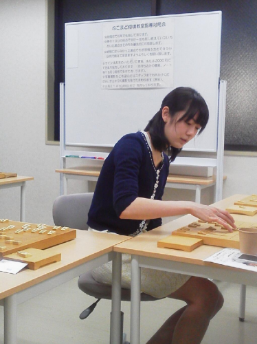 室谷由紀女流初段