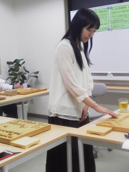 安食総子女流初段