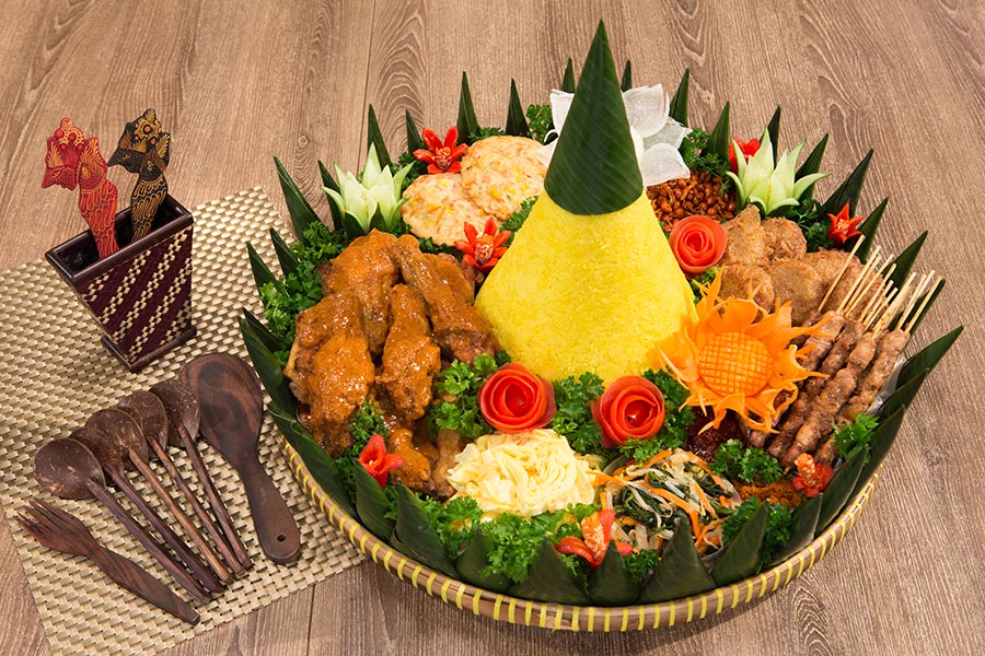 Nasi Tumpeng