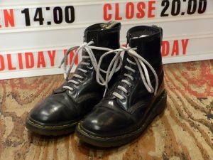 used dr martens boots