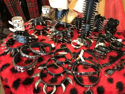 デッドエンド製スタッズリストバンド DEAD END Wrist Band - GREED CYBER SHOP