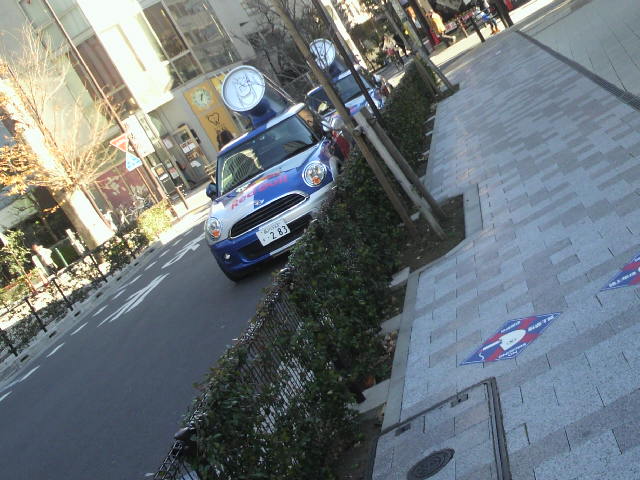 レッドブル ミニクーパー