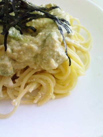 豆腐とアボカドの冷製パスタ