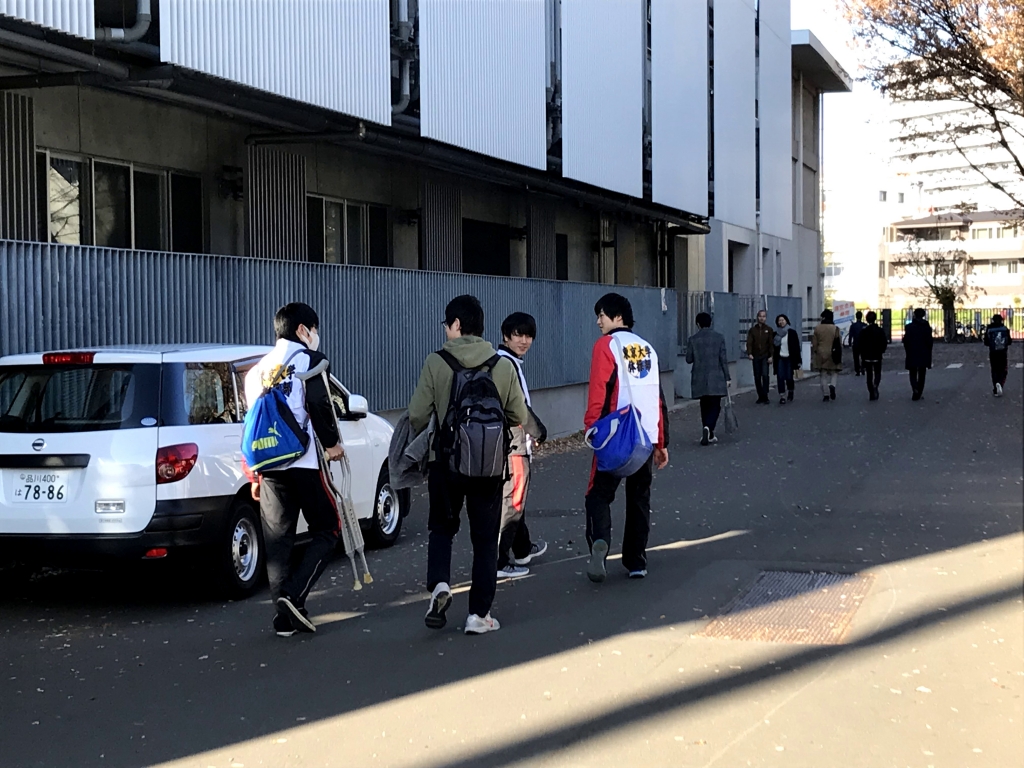 1年