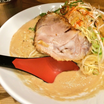 大阪・日本橋『超 爆鶏KING』