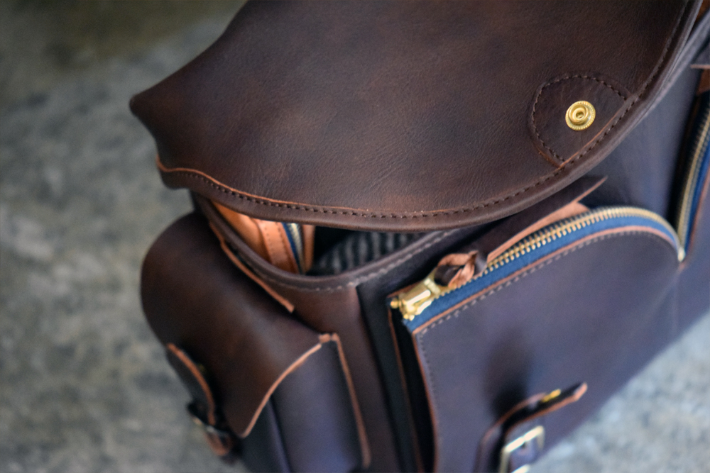 Gadget-Bag-L13.jpg