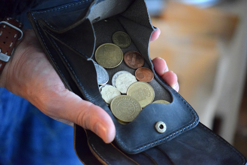0.roberushortwallet.800px07.jpg
