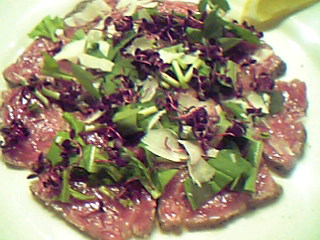 和牛のあぶりカルパッチョ