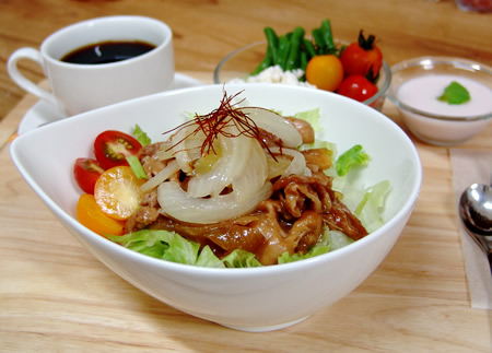 カフェのしょうが焼き丼
