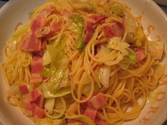 ベーコンとキャベツのパスタ