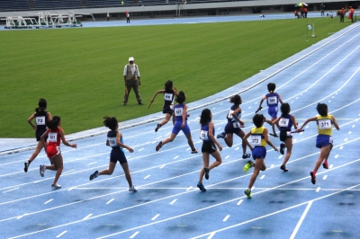女子リレー
