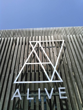 ALIVE2.JPG