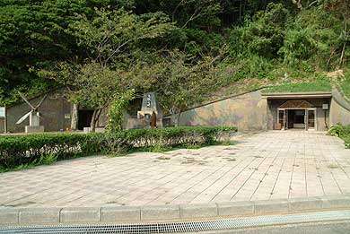 丹賀砲塔の入口