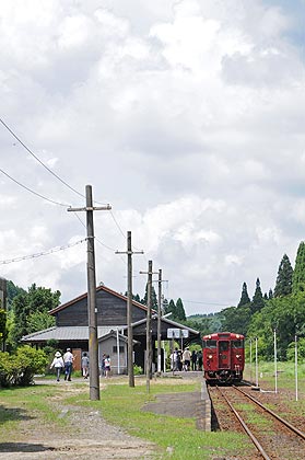 JR肥薩線 矢岳駅