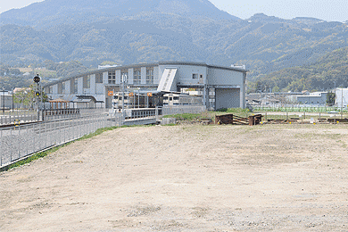 多久駅の北側