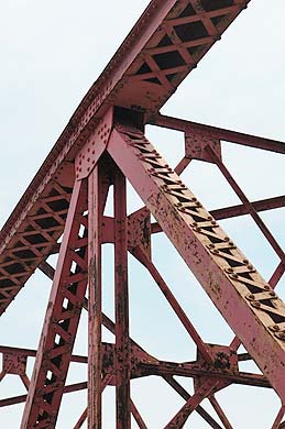 六五郎橋 中央の5つのトラス 部分拡大