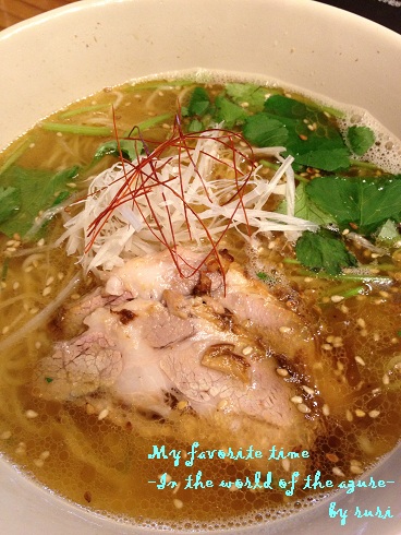 海老薫醤油ラーメン