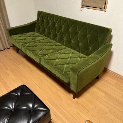 カリモク60 オリーブグリーン ベルベット 2人掛けソファ カリモク60 オリーブグリーン ベルベット 2人掛けソファ