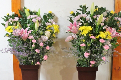 切花 法事 家族葬 生花祭壇 いわき市 小名浜の花屋 花国湘南台店