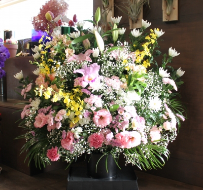 法事 家族葬 生花祭壇 いわき市 小名浜の花屋 花国湘南台店