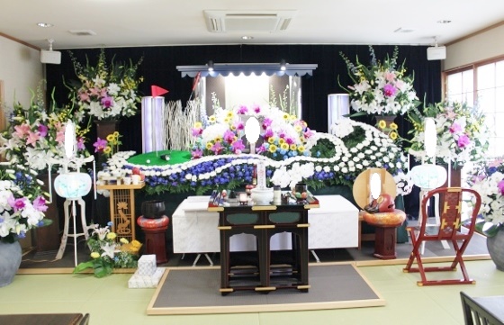 本多斎苑 フラワー祭壇