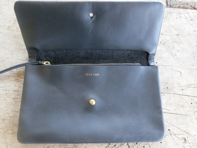 ALICE PARK アリスパーク長財布ブラック美品 Single Flap Wallet (Alice Park) - SOURCE objects（ソウス