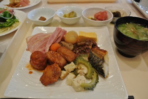 朝食