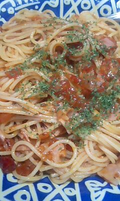 トマトソースのパスタ