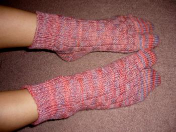 geisya socks wearing