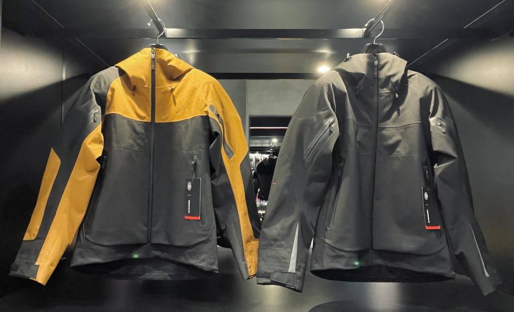 毎日の通勤に】3.0フレキシブルジャケット：KUSHITANI 西宮店