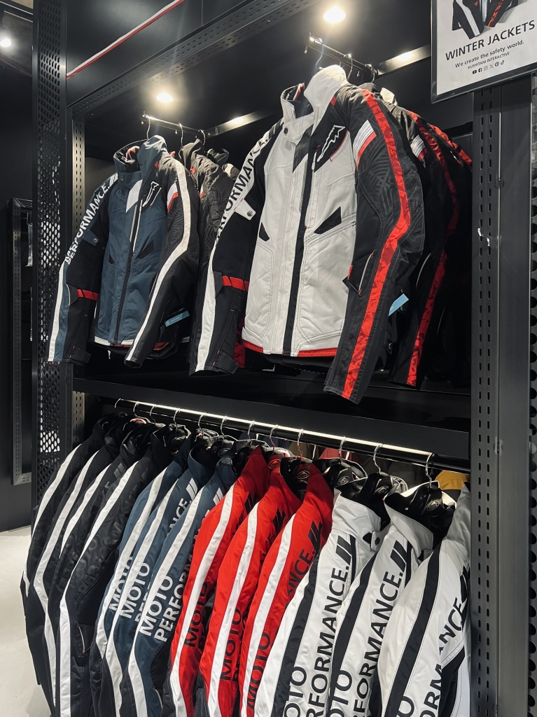 新作入荷】K-2874 ウインターコンテンドジャケット：KUSHITANI 西宮店