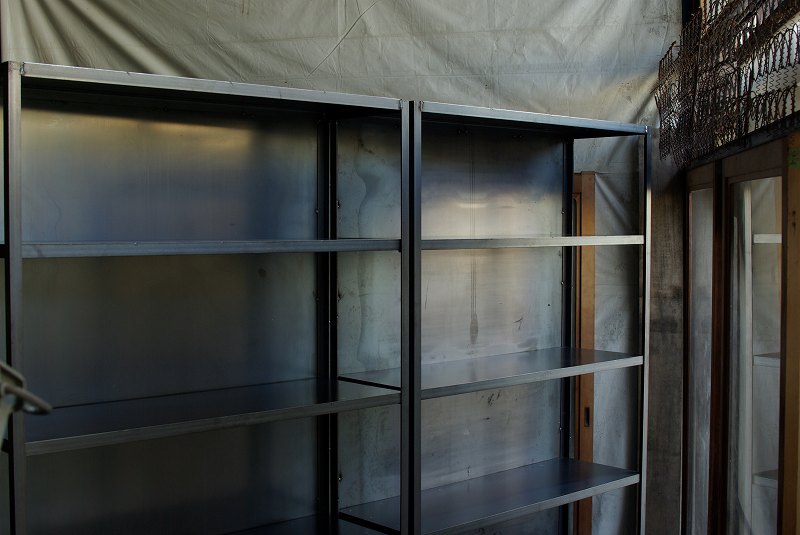 アイアン 恐竜型 CD収納 CDラック オブジェ 飾り 鉄製 黒ブラック