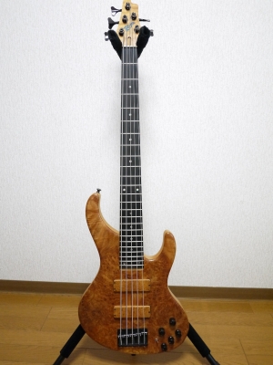 Real Bossa Design OBJ-5E 中古 5弦ベース スポーティな｜エレキ