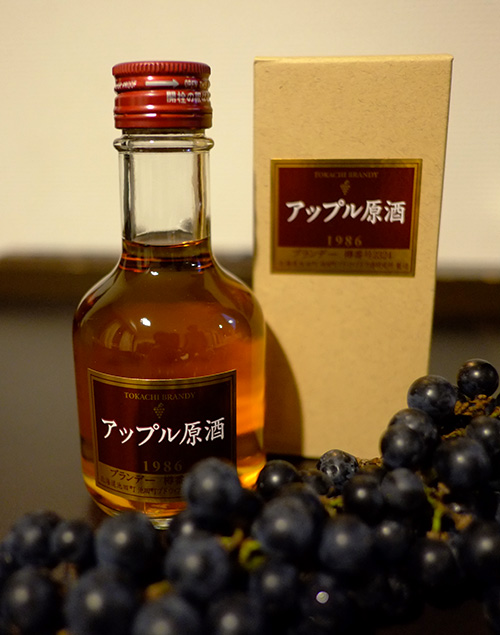 十勝ワイン“アップル原酒”