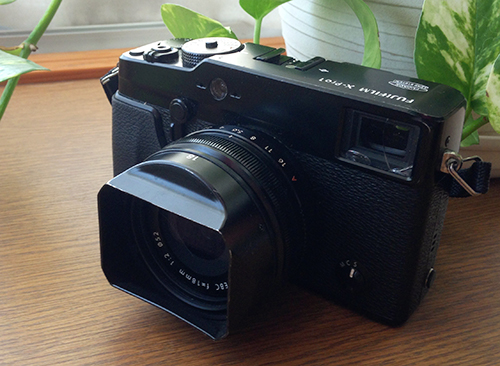 X-Pro1+XF18mmF2.0+フード