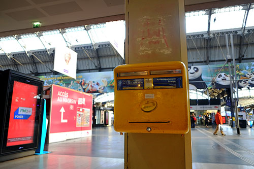 リヨン駅のポスト