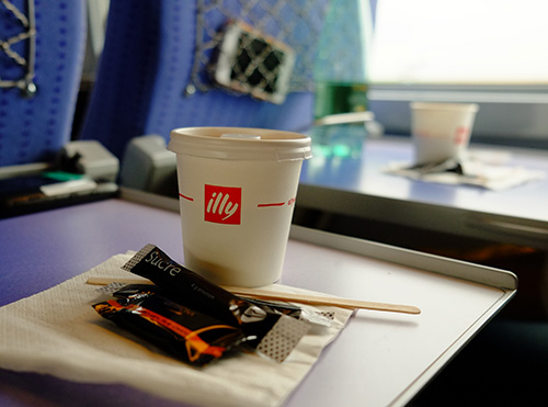 TGVカフェのエスプレッソ
